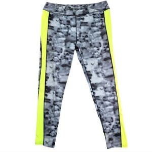 Zone Pro Womens Camo and Green Leggings Size‎ 1X